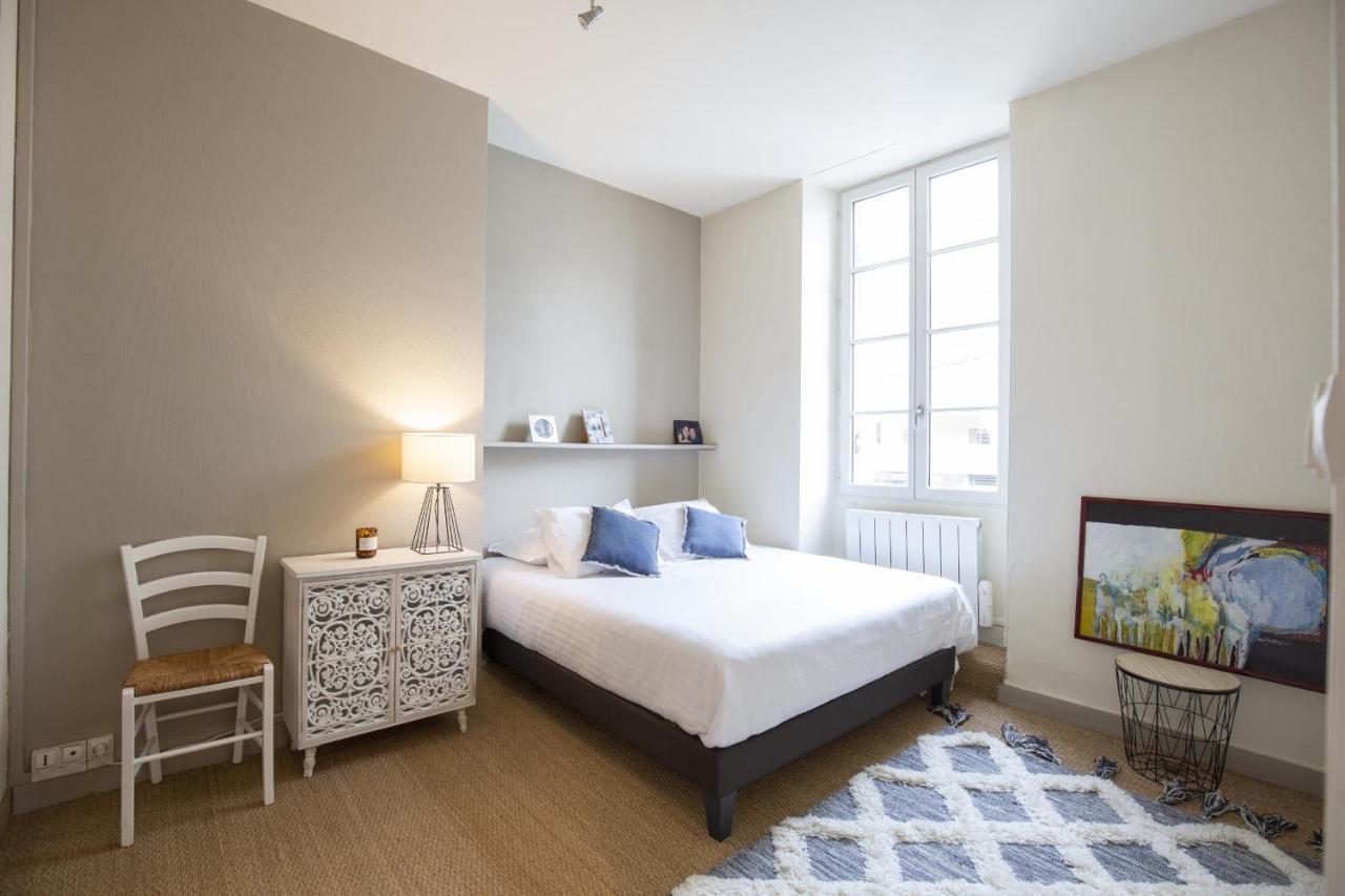 Apartment Centre