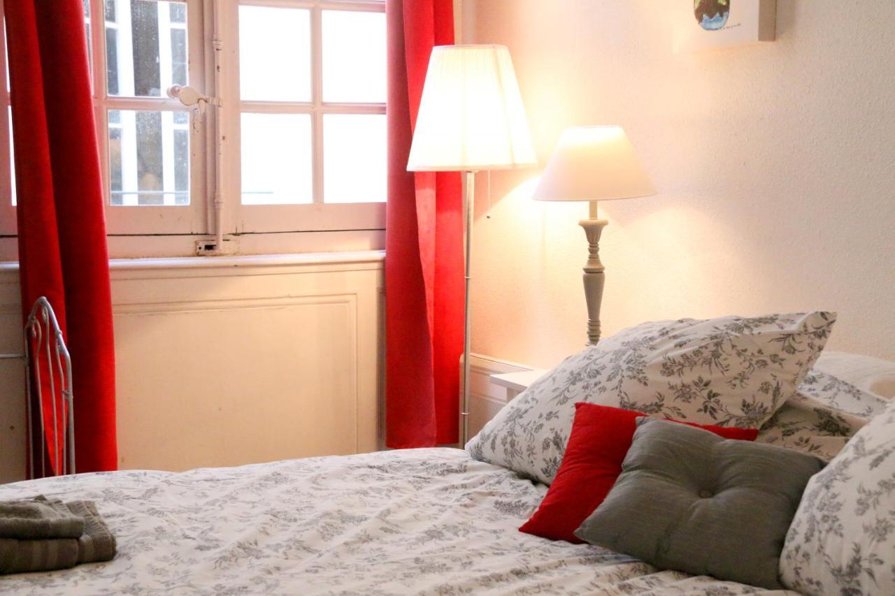 Key To - Fairytale View, 2 Bd + Elevator Apartment