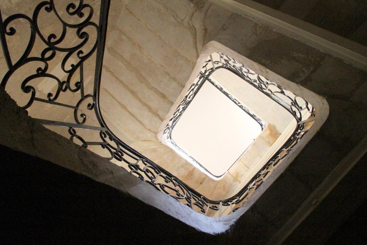 Apartment Key To - Fairytale View, 2 Bd + Elevator