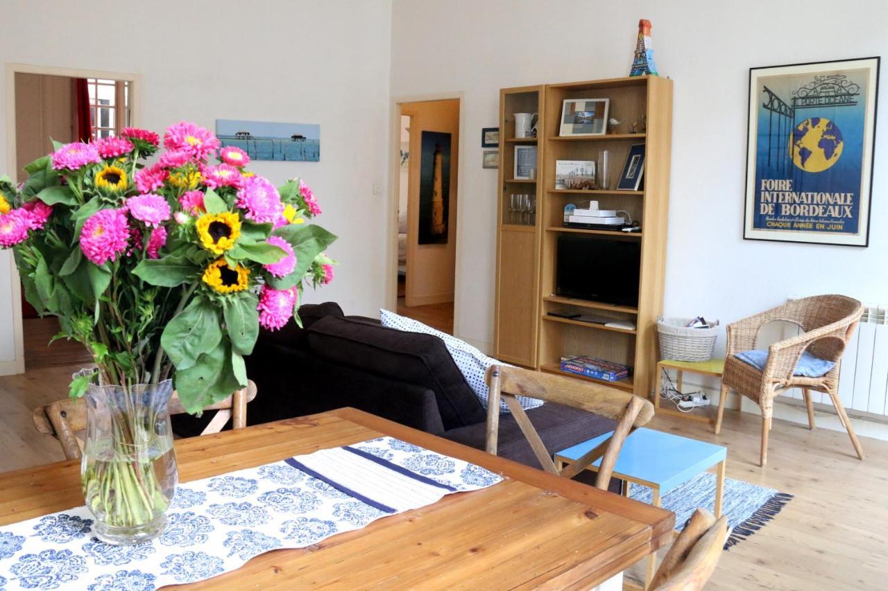Key To - Fairytale View, 2 Bd + Elevator Apartment
