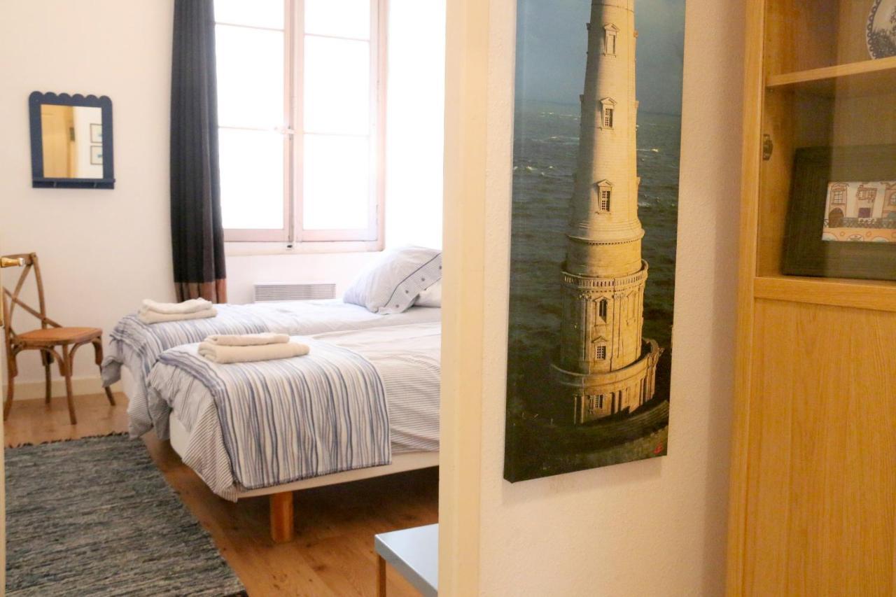 Key To - Fairytale View, 2 Bd + Elevator Bordeaux