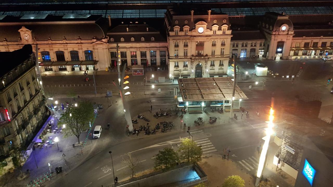 Face A La Gare De Privatunterkunft