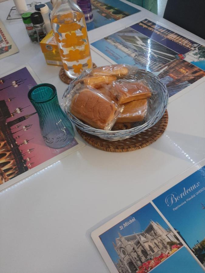 Face A La Gare De Privatunterkunft *