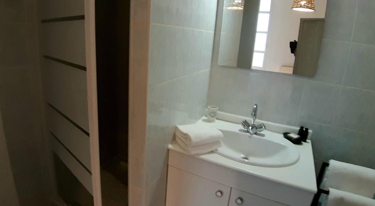 Burdigala Homes - De La Devise Apartamento *