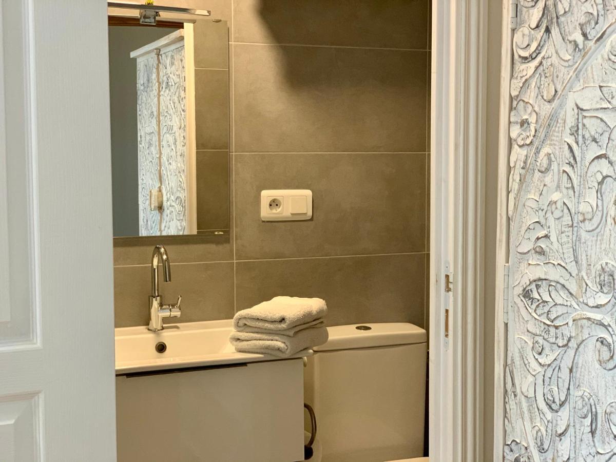Tang Home-bordeaux Hyper Centre Bed and breakfast Burdeos