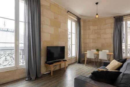 T2 Place De Lerme Apartment Bordeaux