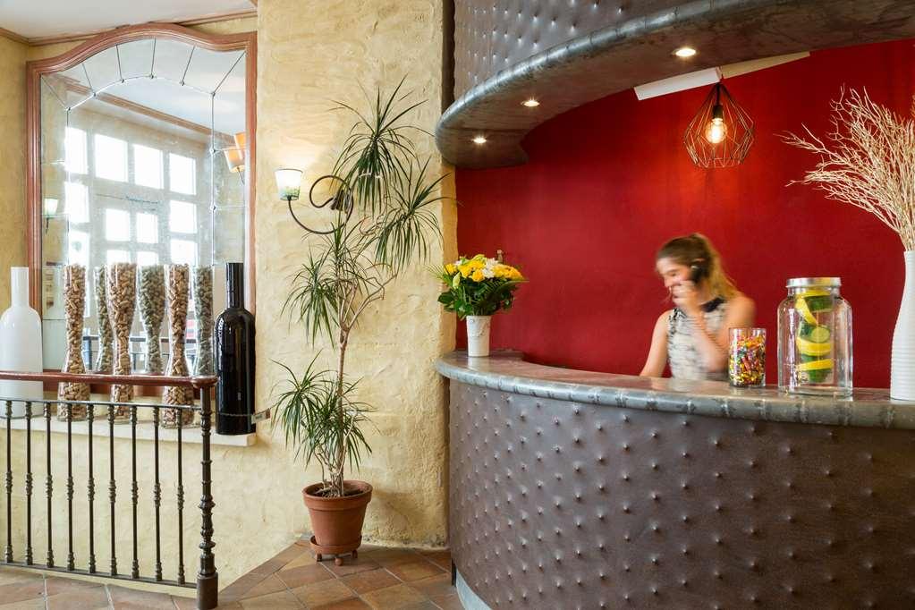 La Tour Intendance Bordeaux
