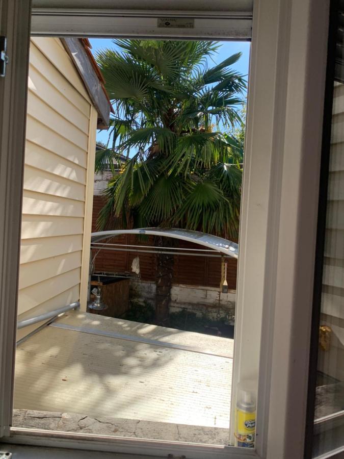 Futures Solutions Bed & Breakfast Bordeaux