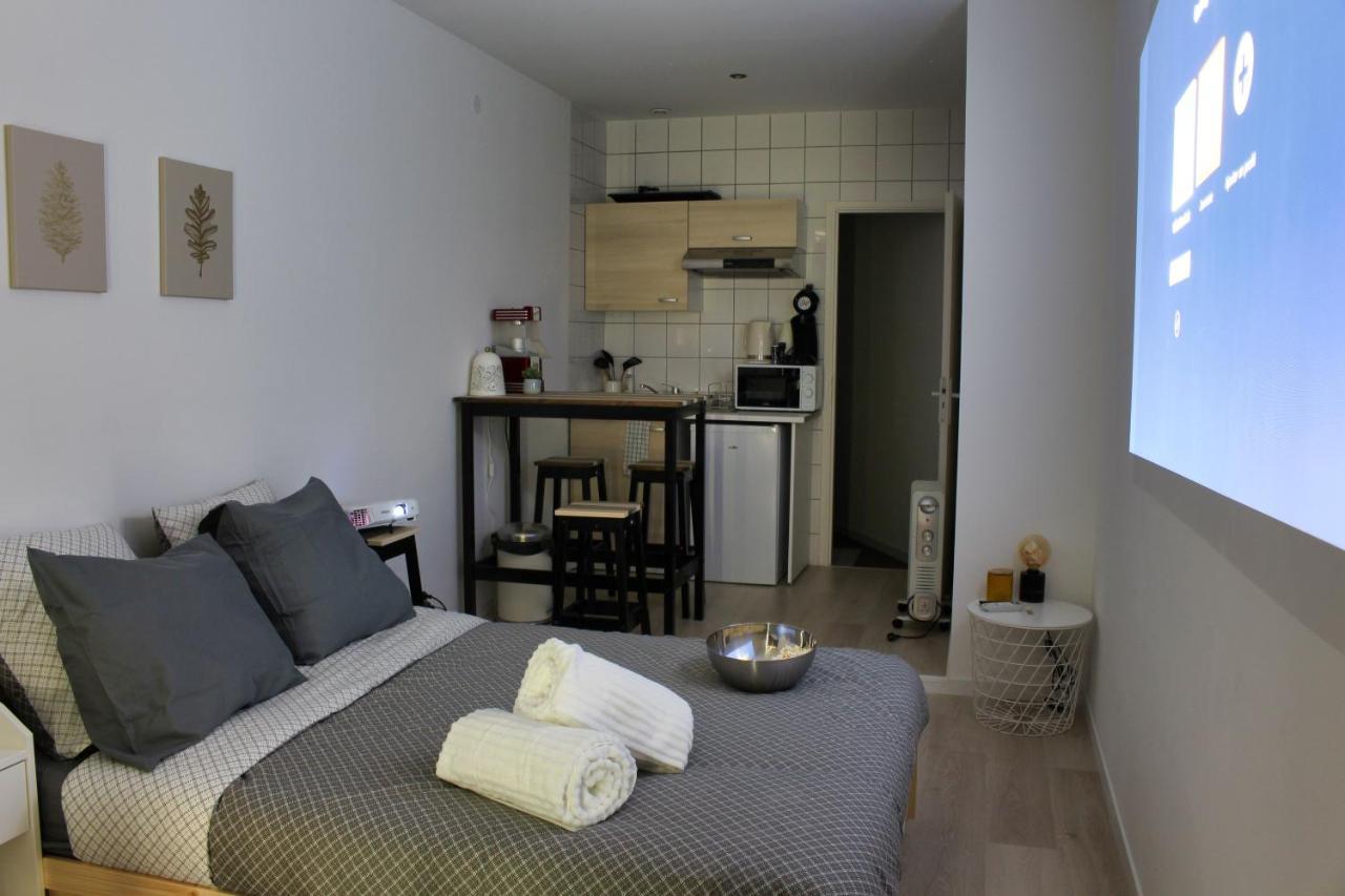 Apartment Studio Videoprojecteur & Popcorn - Proche Victoire Bordeaux
