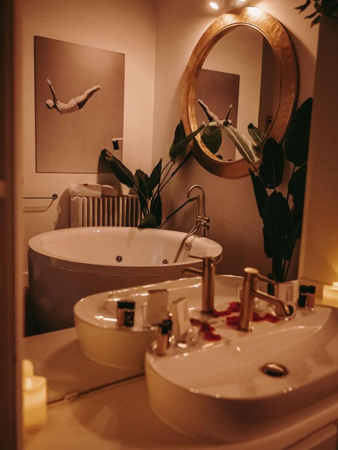 Maison Marie-astrid, Avec Balneo Privee Guest house