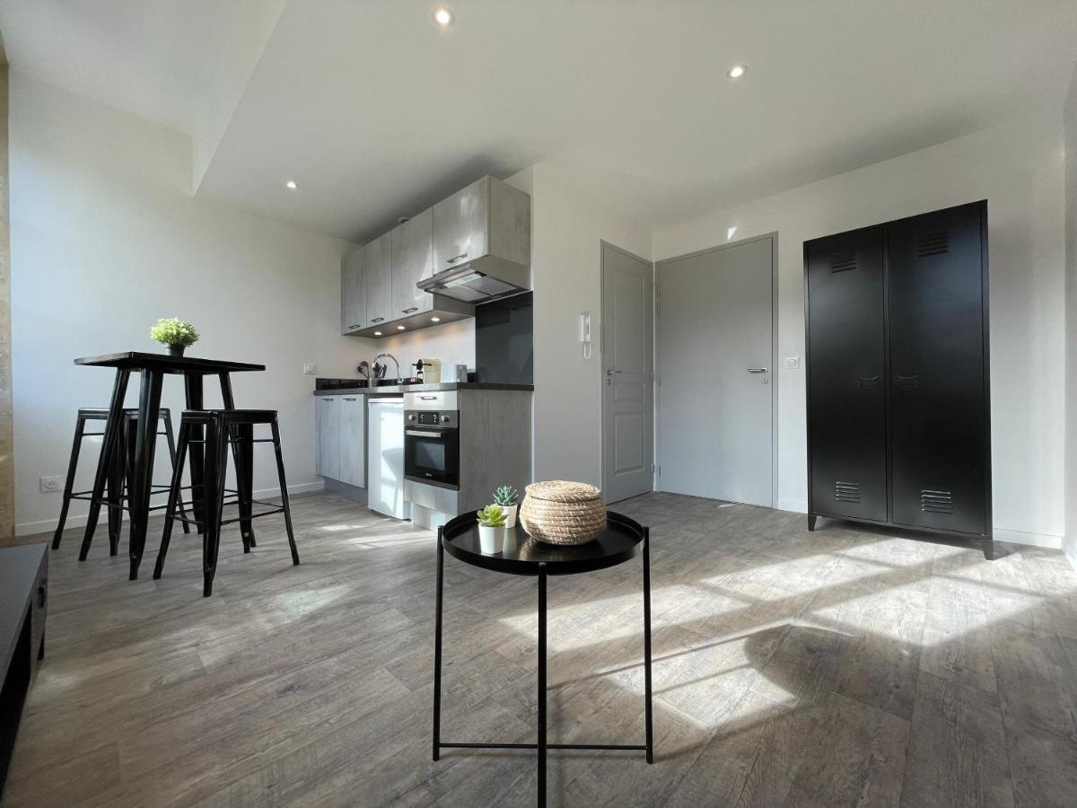 Superbes De Charme, Lumineux Et Climatises En Plein Centre * Bordeaux