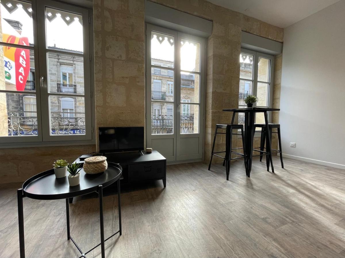 Apartment Superbes De Charme, Lumineux Et Climatises En Plein Centre