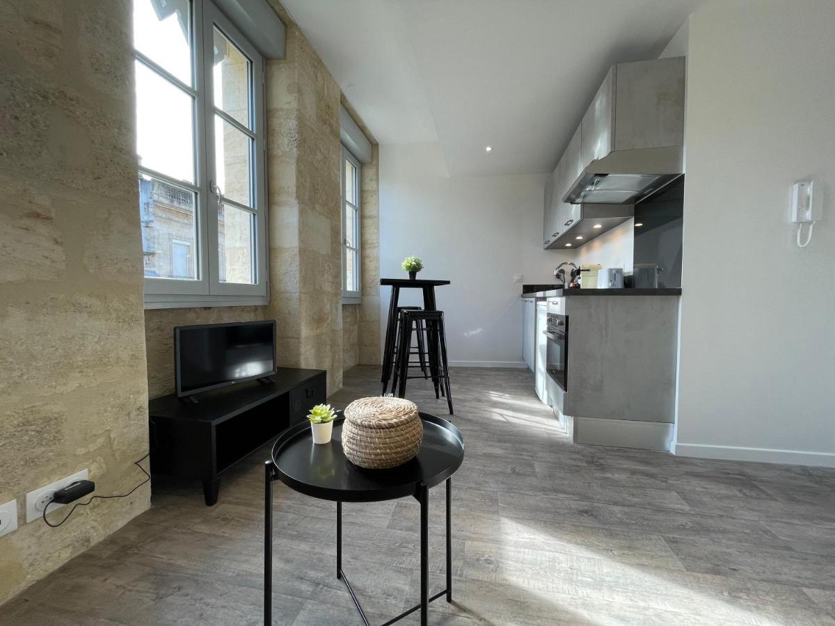 Apartment Superbes De Charme, Lumineux Et Climatises En Plein Centre