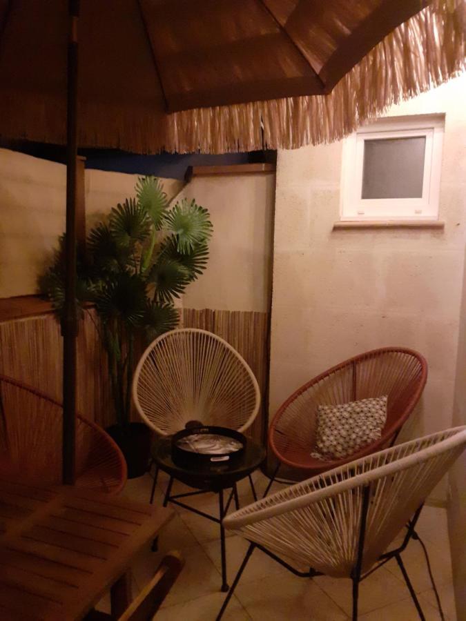Chartrons Superbe T2 Avec Terrasse *