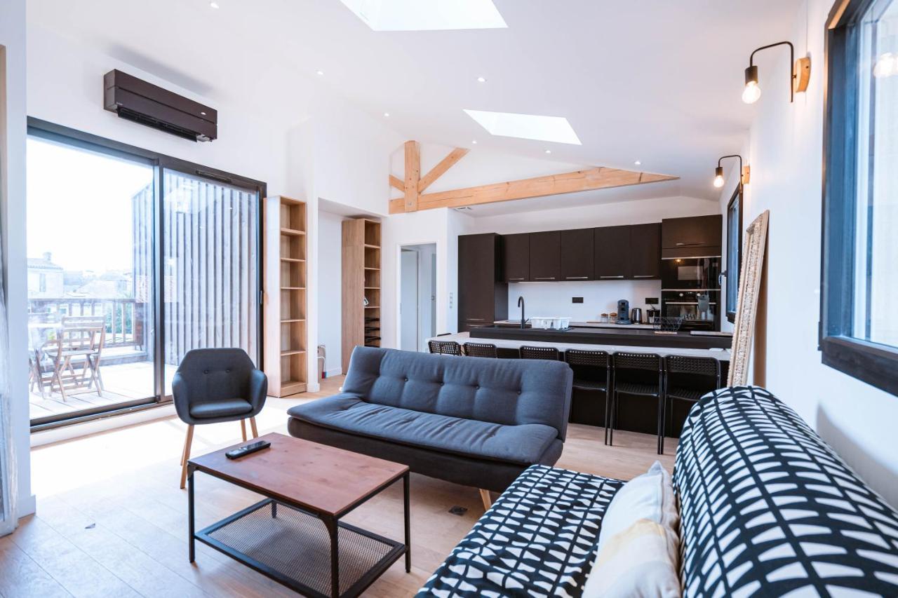 Magnifique Avec Balcon A *