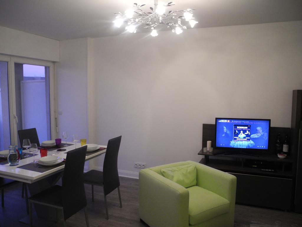 Apartamento Standing Chartrons Burdeos