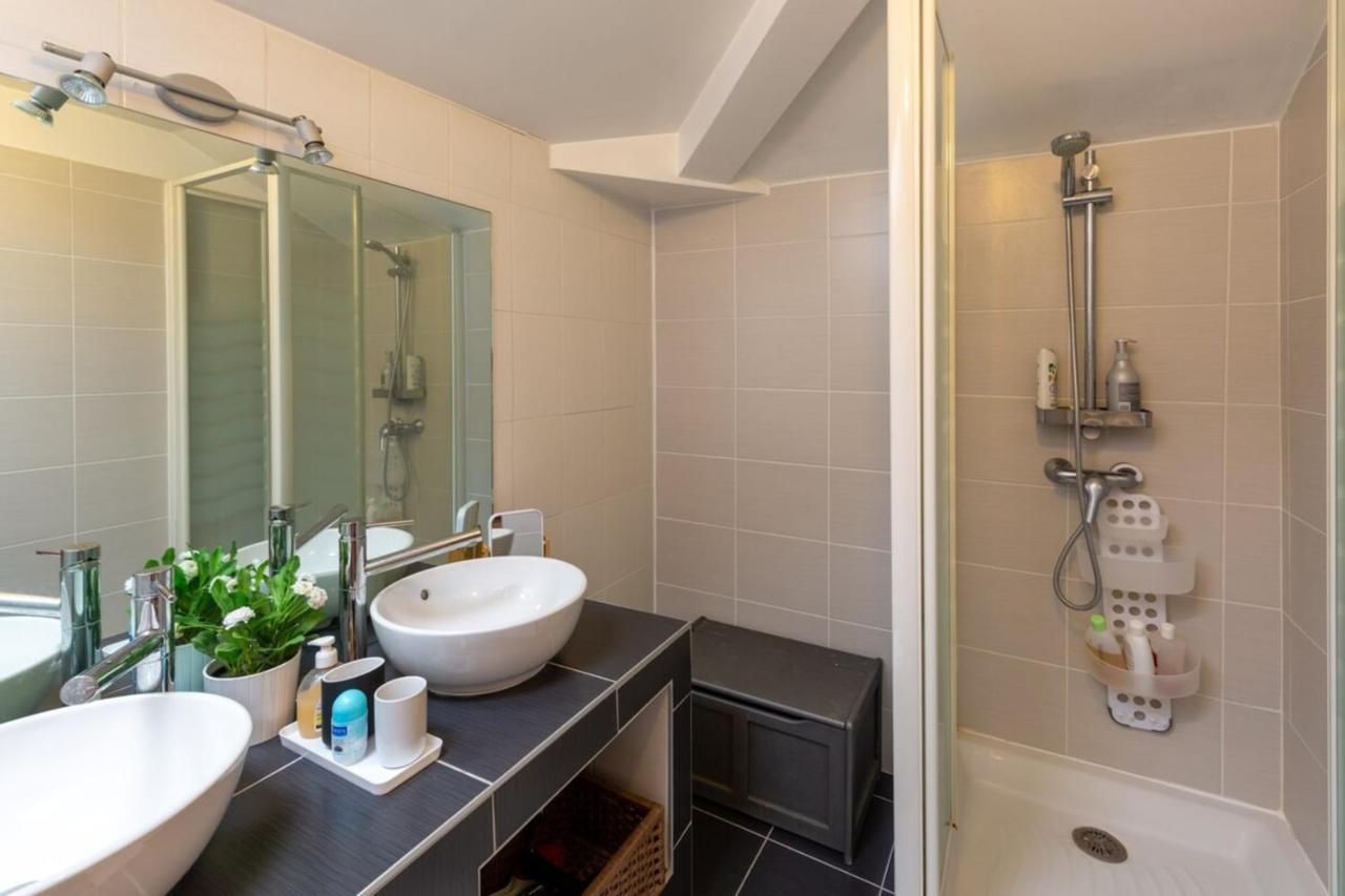 Apartment Contemporary Furnished Duplex With 3 Bedrooms Near All Amenities Bordeaux