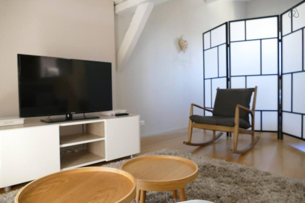Apartamento En Centre Ville- Jardin Public *