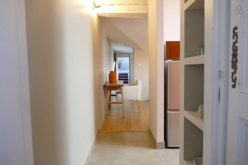 En Centre Ville- Jardin Public Apartamento