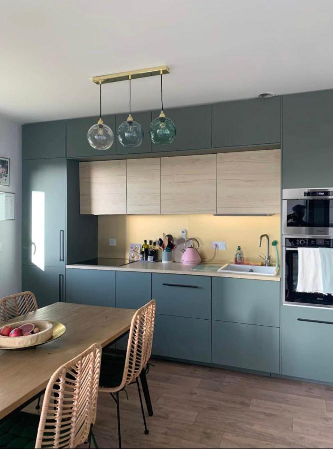 Nice 64 M With Balcony Near The Train Station Appartement *