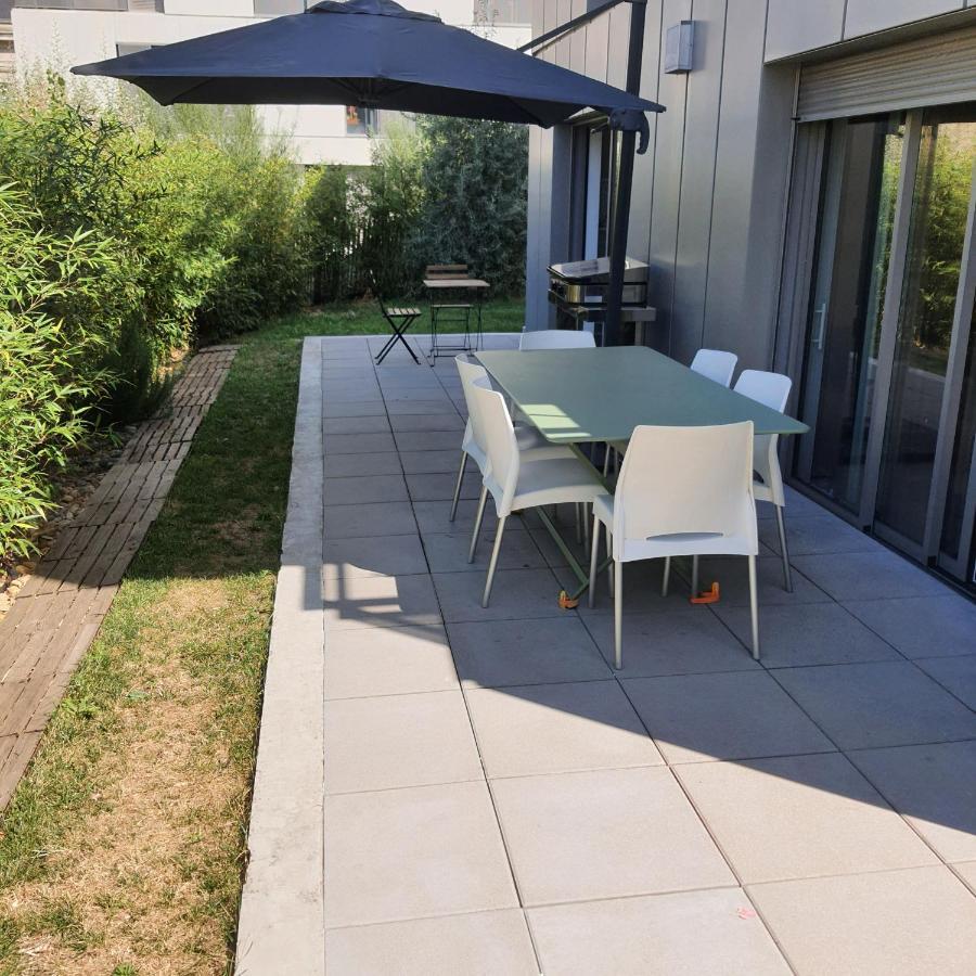Parentale Du Centre-ville: Verdure Et Tranquillité Homestay