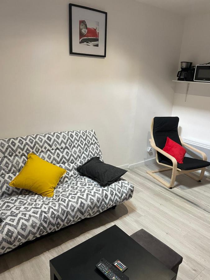 Studio Avec 25m2 Renove A 5 Min De La Gare * Bordeaux