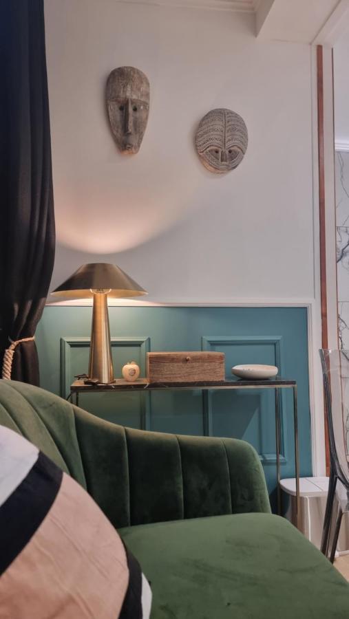 La Belle Endormie French Bed & Breakfast *