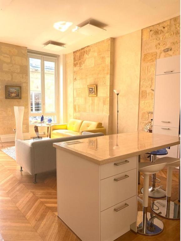 Fantastic 3-room Heart Of Les Chartrons -