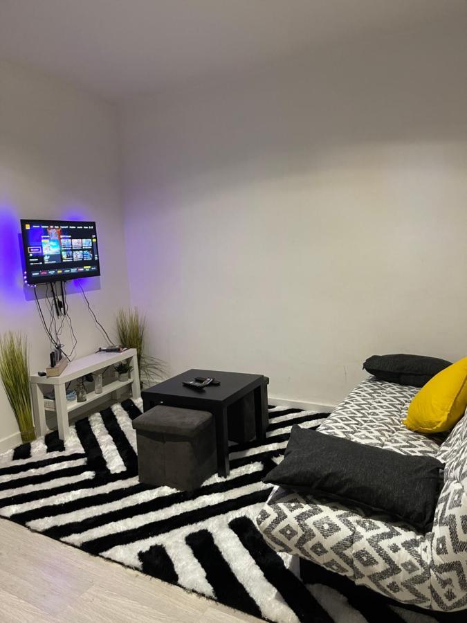 Studio Avec 25m2 Renove A 5 Min De La Gare Apartment Bordeaux