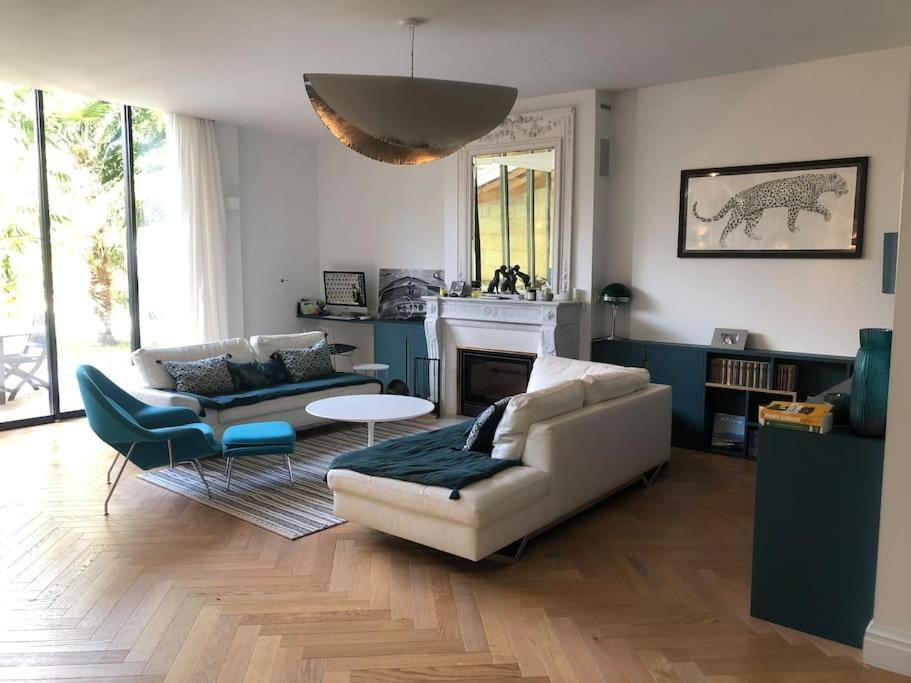 Maison Familiale Chartrons 250m2 Jardin + Piscine Bordeaux