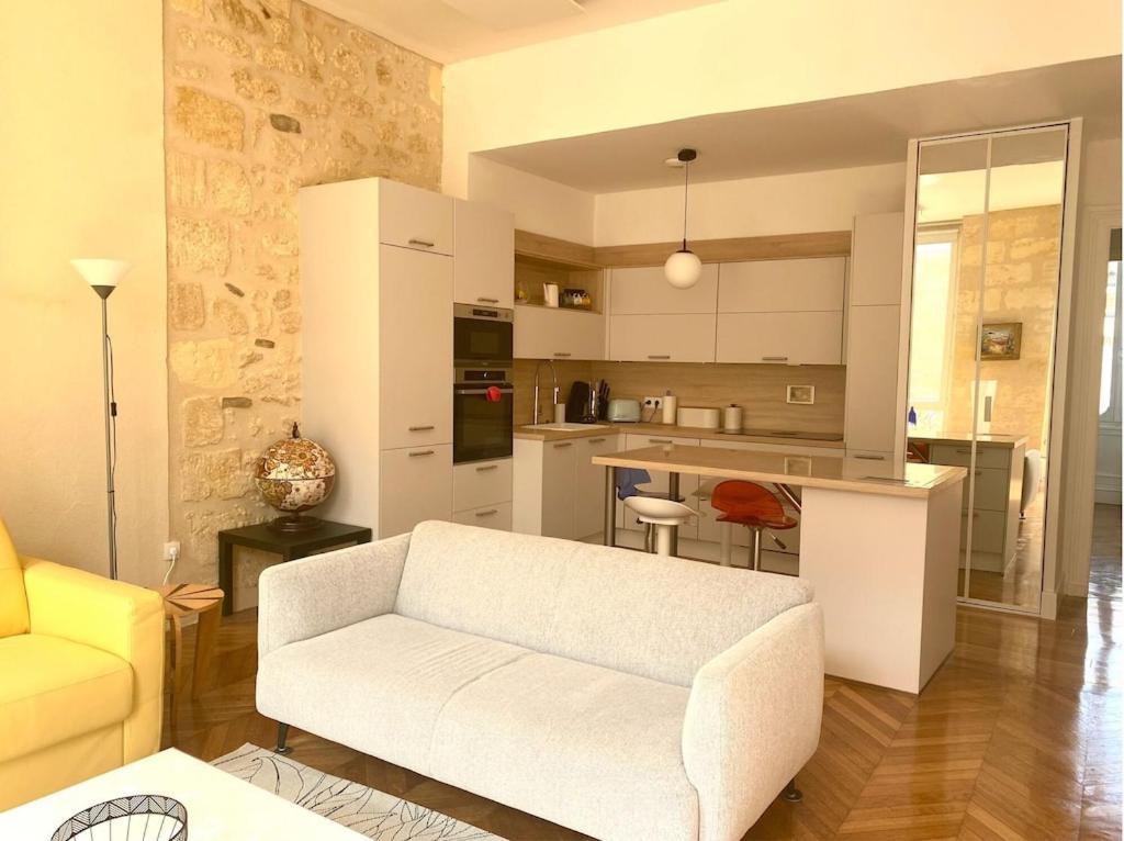 Fantastic 3-room Heart Of Les Chartrons - Apartment *