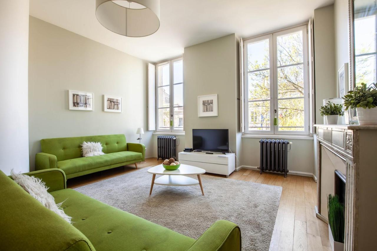 Apartment En Hyper Centre - Jardin Public