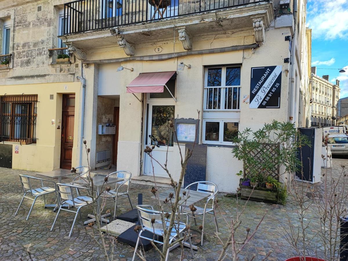 Duplex-terrasse-parking-climatisation Apartment