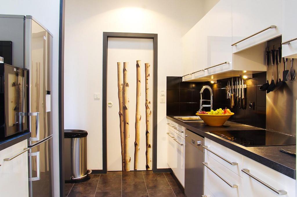 Appartement 444 Tourny - Localisation Exceptionnelle 2 Avec Ascenseur Et Parking *