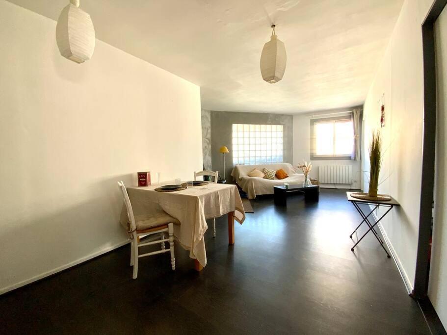 Idealement Situe Chez Camille * Bordeaux