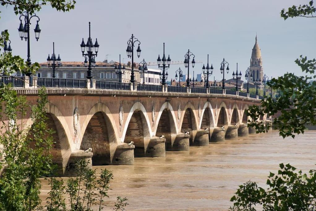 T2 Hyper-centre Bordeaux