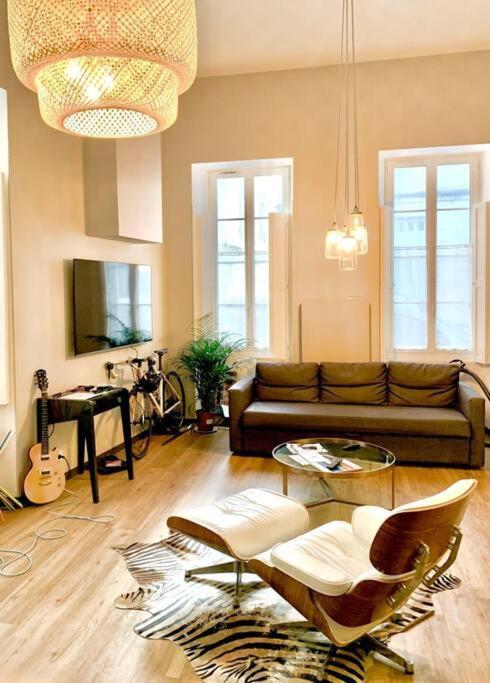 Charming In The Chartrons District Apartment
