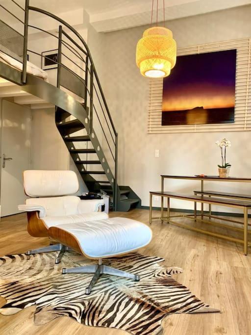 Charming In The Chartrons District * Bordeaux