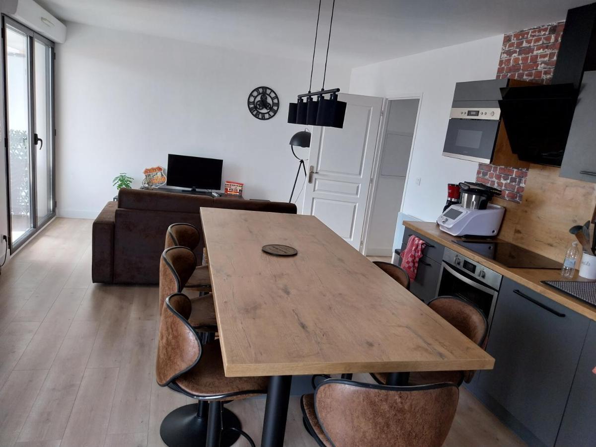 Confort Au Pied Du Tram Apartment Bordeaux