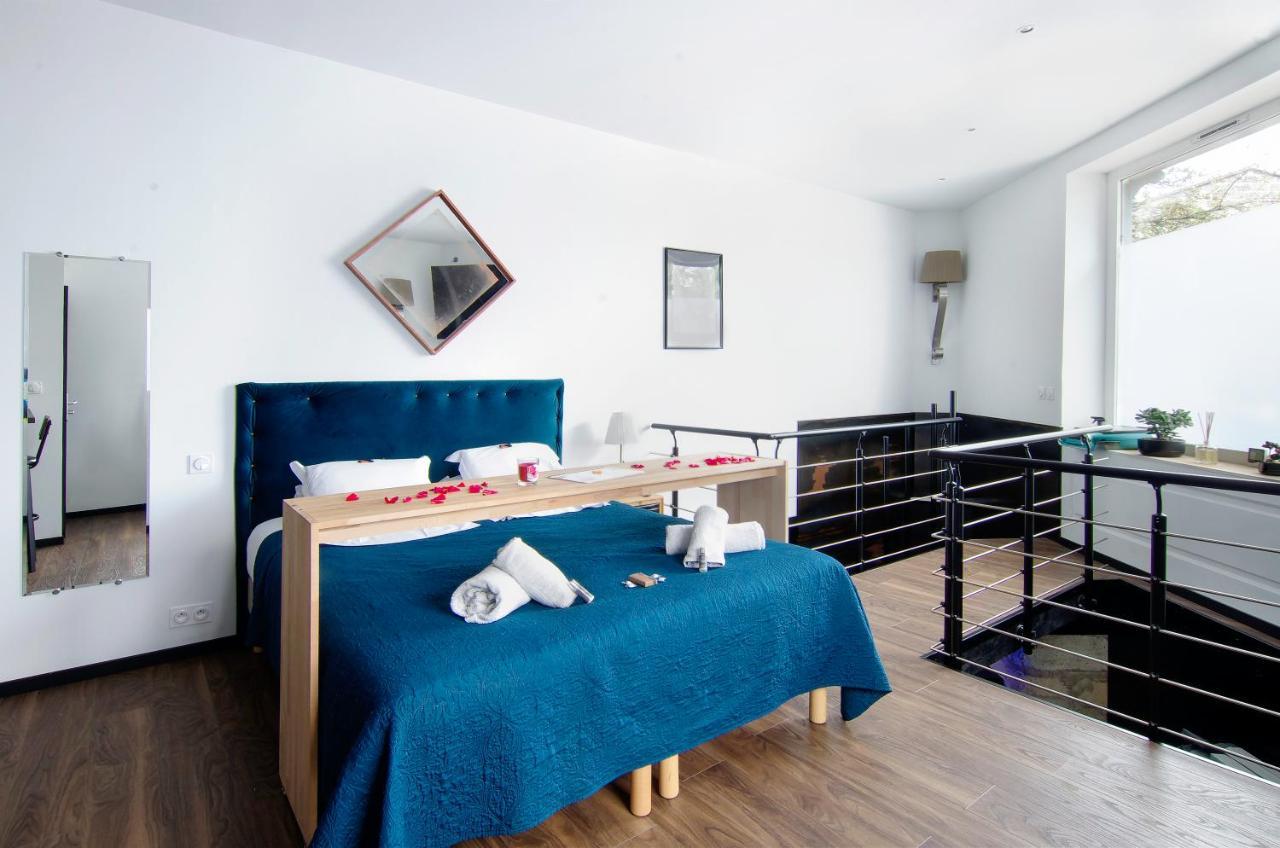 Mieuxqualhotel Jacuzzi Privatif La Retro Bordeaux