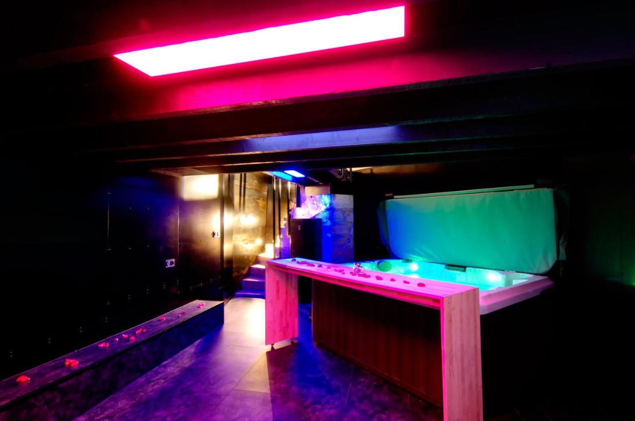 Mieuxqualhotel Jacuzzi Privatif La Retro Apartment *