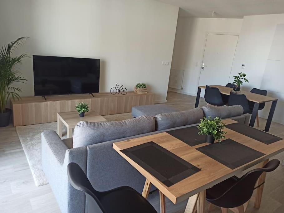 Centre Ville, Parking, Transport En Commun Au Pied De L'immeuble Apartment Bordeaux