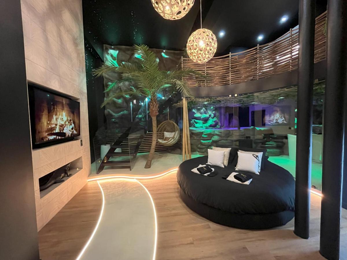 Omira - Nuits D'exception & Liebeshotel Bordeaux