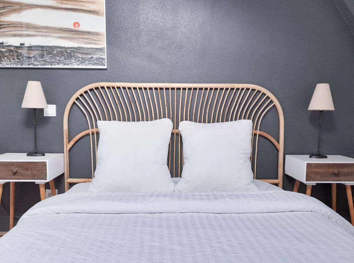 Duplex Lumineux Avec Bureau Separe Dans Le Centre Bordeaux