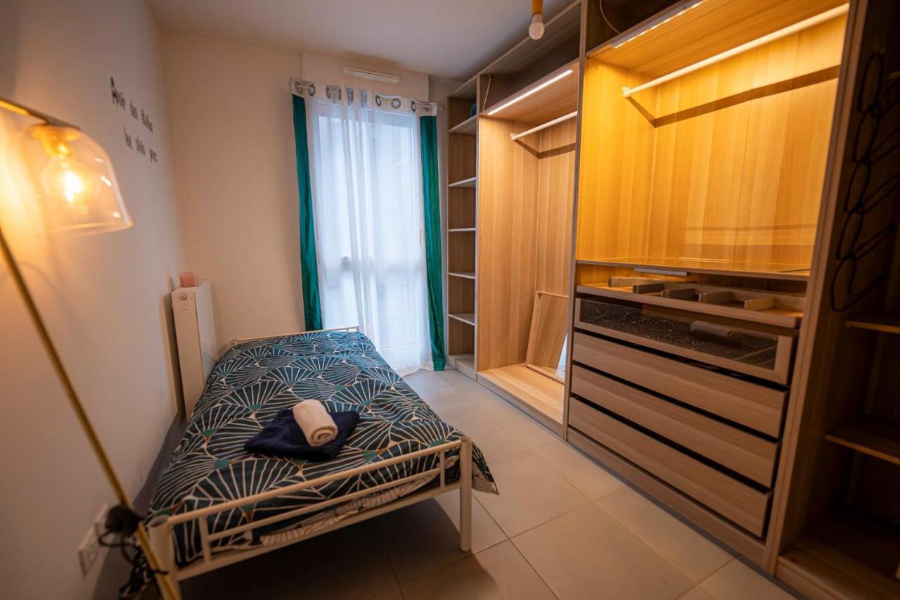 Apartment Spacious Near The *