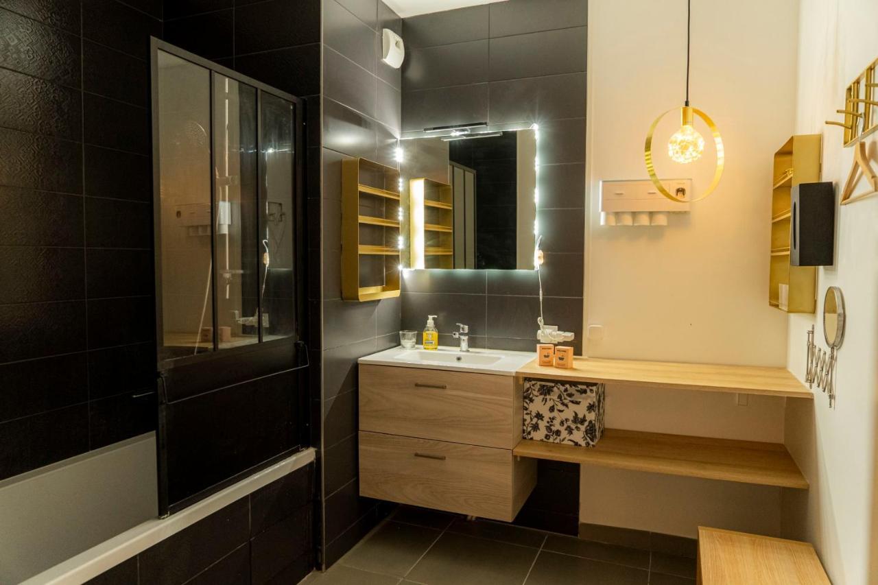 Apartment Spacious Near The Bordeaux