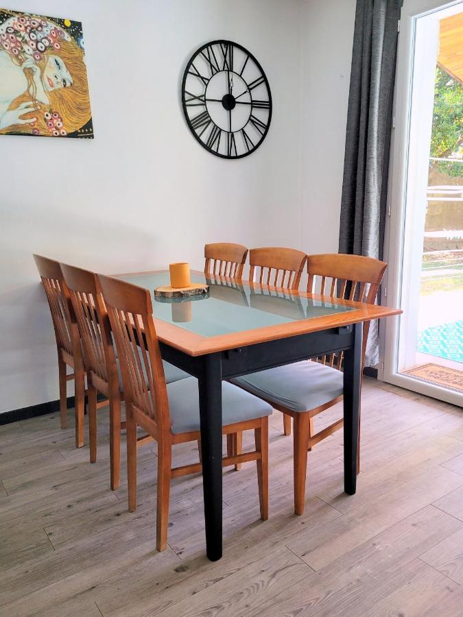Maison Avec Terrasse Et Jardin A *