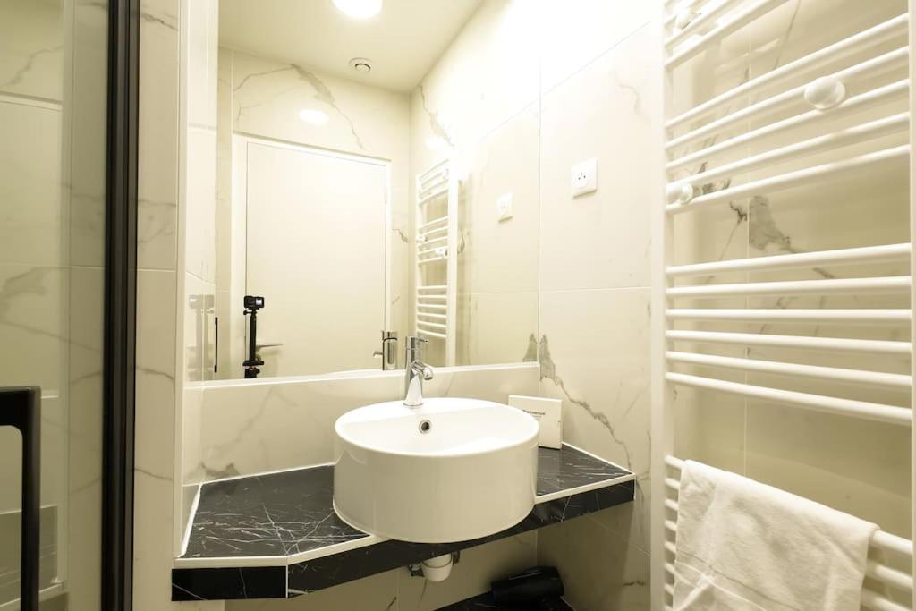 Apartment Lumineux A Chartrons / Jardin Public *