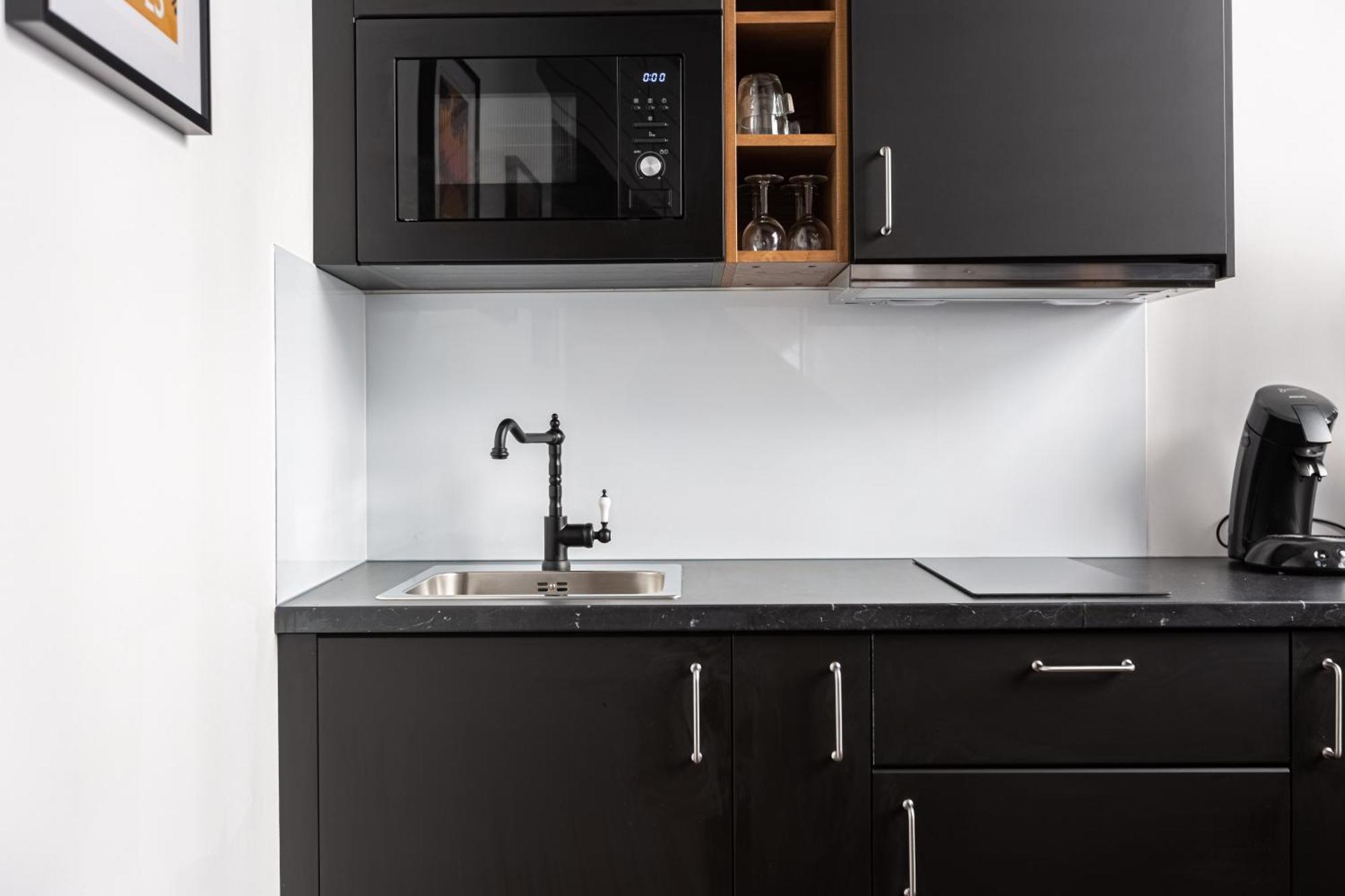 Le Baudelaire - En Centre Apartment *
