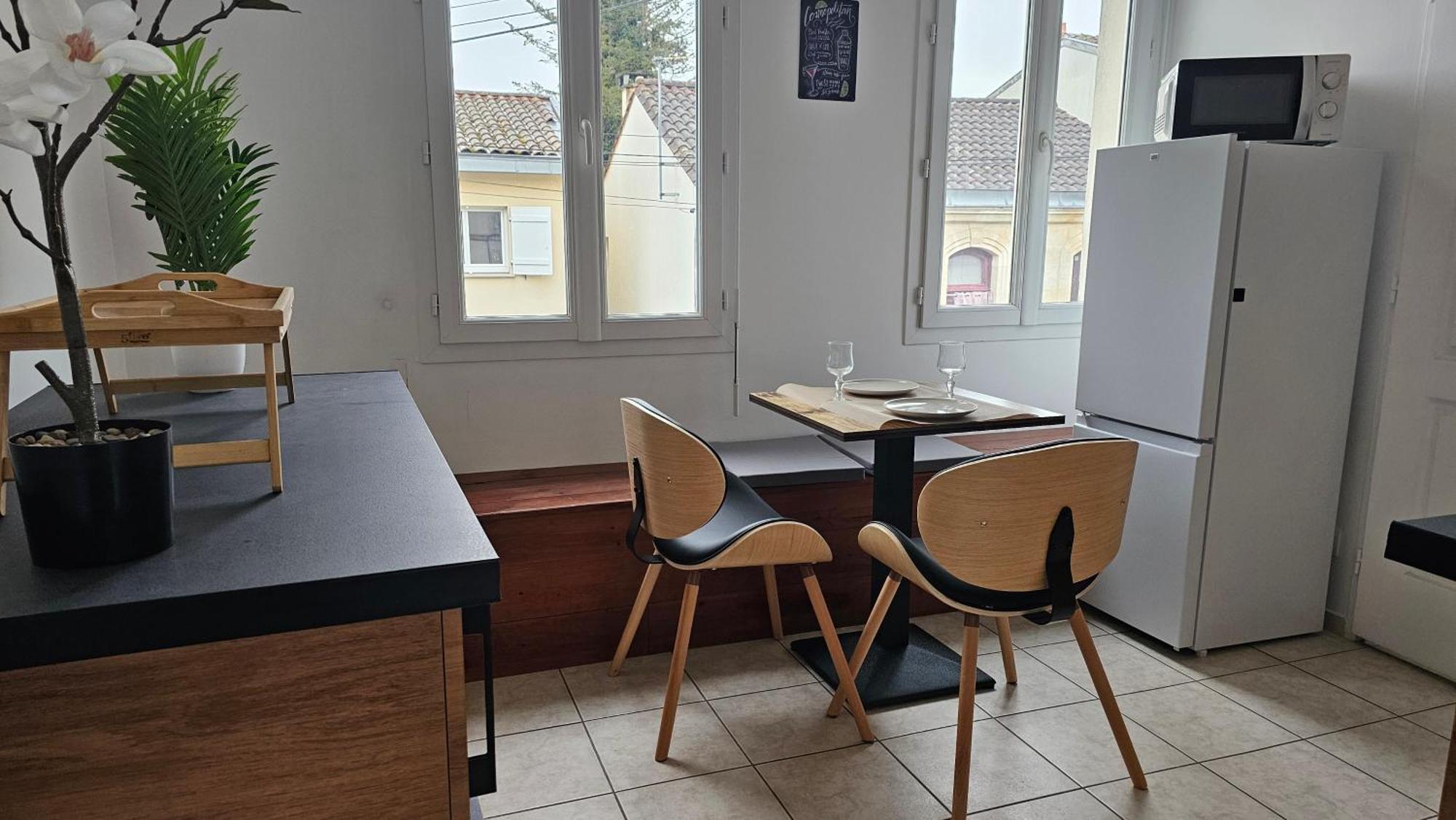 Bed To Rent - Maison Calme Avec Jacuzzi Sous Supplement